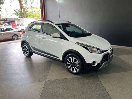 HYUNDAI HB20X 1.6 16V STYLE FLEX 4P MANUAL